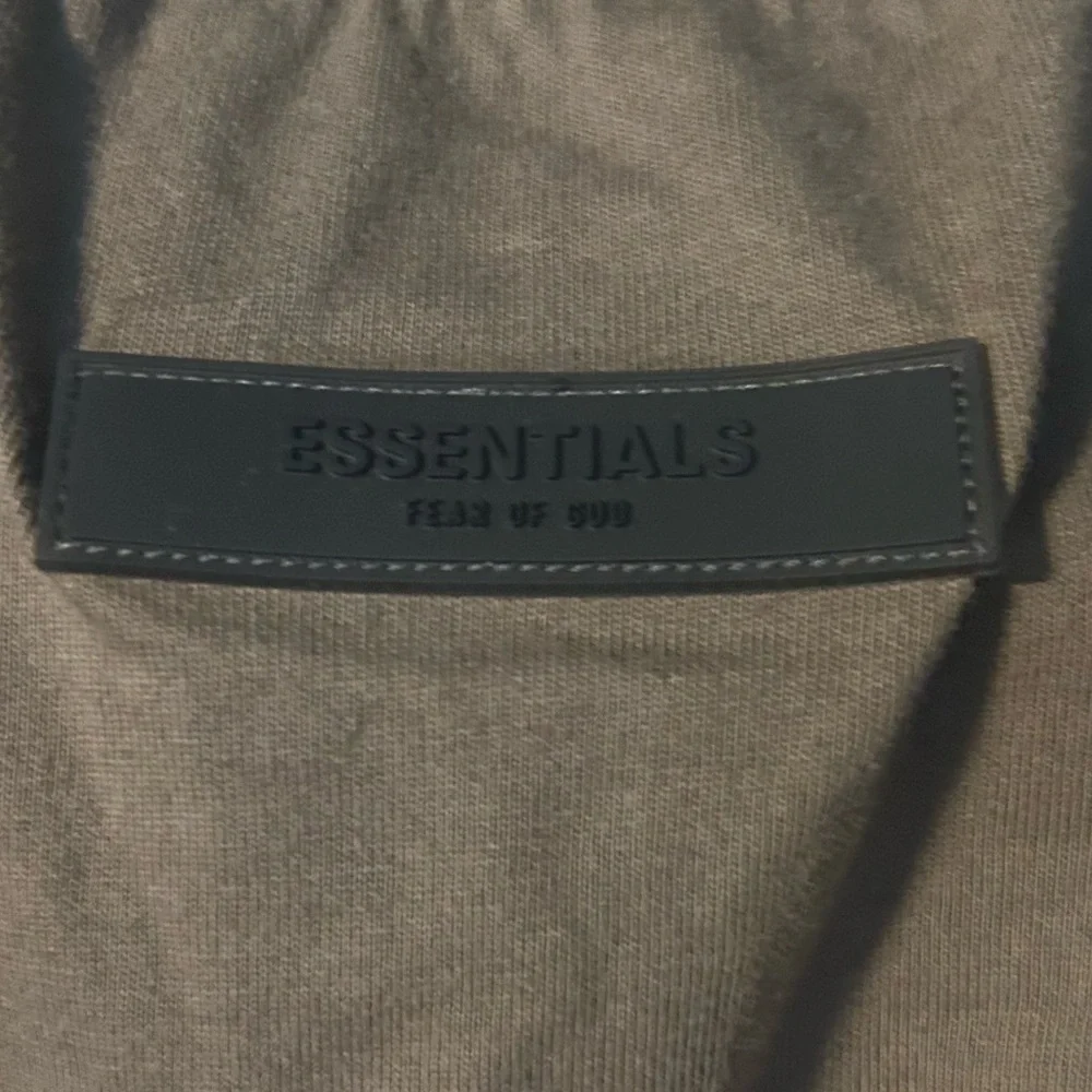 Essentials Boys XS shirt‎